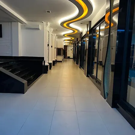 Yekta Kingdom Trade Center Apartment *